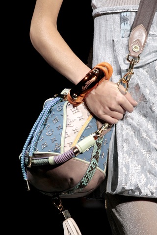 BST túi Louis Vuitton xuân hè 2010 - 19