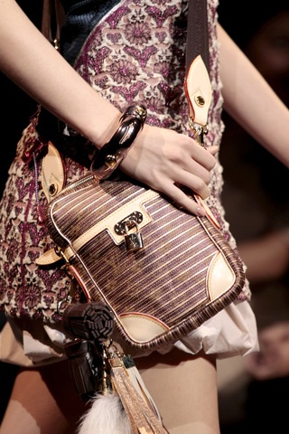 BST túi Louis Vuitton xuân hè 2010 - 26