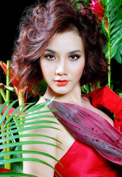 Á hậu Trang Nhung đối diện với những đau buồn... - 4 Á hậu Trang Nhung đối diện với những đau buồn... - 4