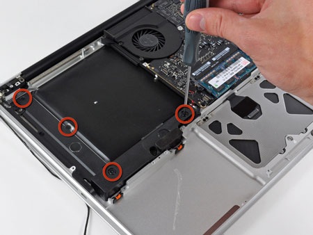 Khám phá “nội tạng” của MacBook Pro 15 inch mới - 9