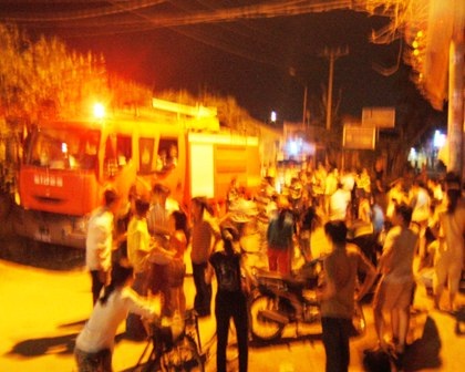 Nổ đại lý gas, 3 người bỏng nặng - 1