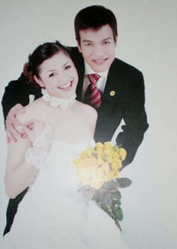 Pha Lê im lặng trước tin “yêu chồng cũ diễn viên Phan Hòa” - 2