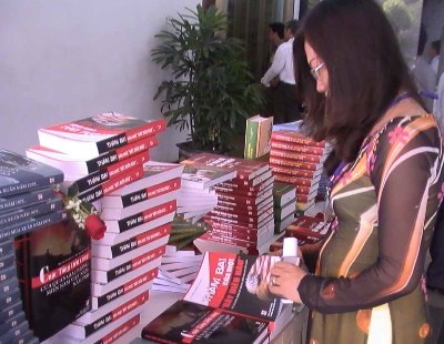 Xuất bản tư liệu "chưa từng công bố" của chính quyền Sài Gòn - 1 Xuất bản tư liệu "chưa từng công bố" của chính quyền Sài Gòn - 1