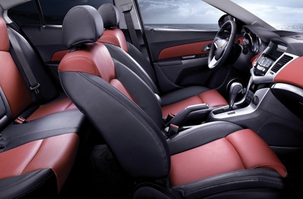 Chevrolet Cruze chính thức có mặt tại Việt Nam - 6 Chevrolet Cruze chính thức có mặt tại Việt Nam - 6