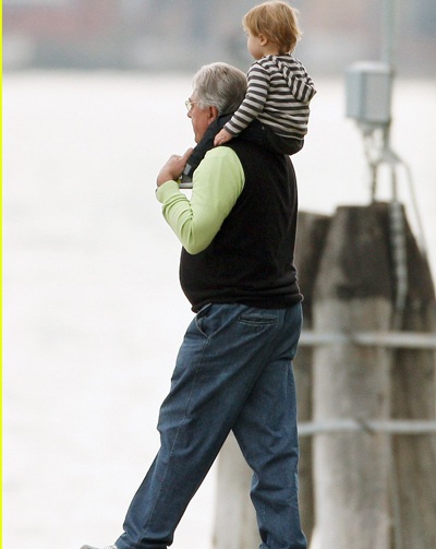 Gia đình Brad Pitt vui chơi tại Ý - 14 Gia đình Brad Pitt vui chơi tại Ý - 14