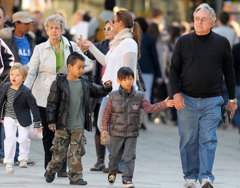 Gia đình Brad Pitt vui chơi tại Ý - 1 Gia đình Brad Pitt vui chơi tại Ý - 1