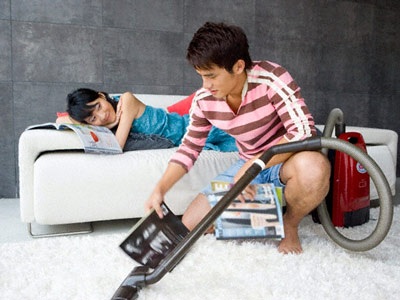 Chồng khó chịu! - 1