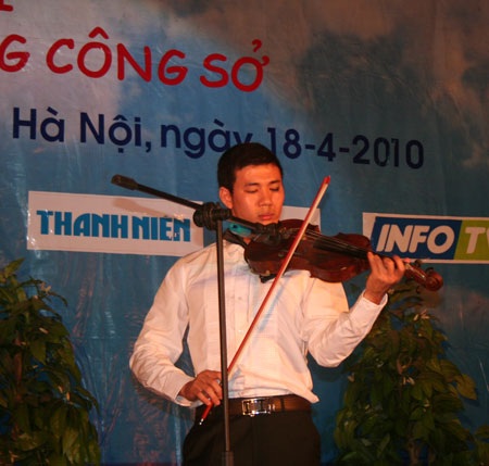 Đêm hội thời trang ĐH Kinh tế Quốc dân - 12 Đêm hội thời trang ĐH Kinh tế Quốc dân - 12