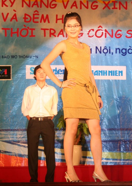 Đêm hội thời trang ĐH Kinh tế Quốc dân - 6 Đêm hội thời trang ĐH Kinh tế Quốc dân - 6