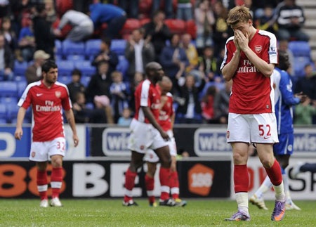 Thua ngược Wigan, Arsenal hết cửa “mơ” vô địch - 1 Thua ngược Wigan, Arsenal hết cửa “mơ” vô địch - 1
