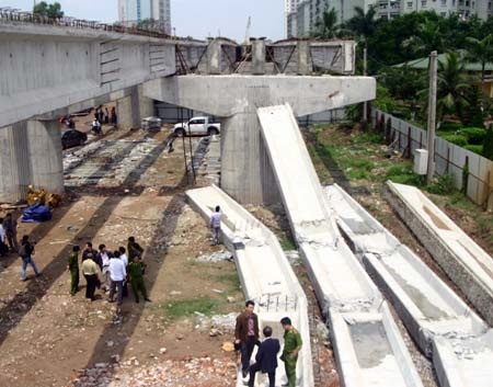 Nguyên nhân sự cố rơi dầm do lỗi nhà thầu - 1 Nguyên nhân sự cố rơi dầm do lỗi nhà thầu - 1
