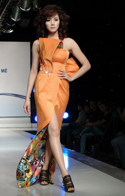 Hương Giang, Thanh Hằng… mừng sinh nhật NTK Tiến Lợi  - 4