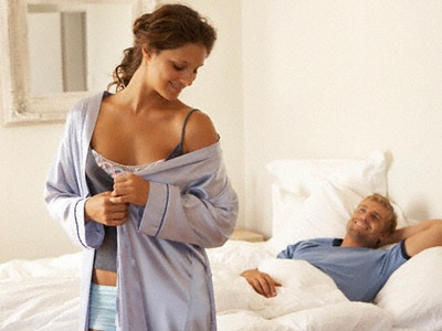 Mệt đứt hơi vì vợ đòi “hâm nóng” - 1 Mệt đứt hơi vì vợ đòi “hâm nóng” - 1