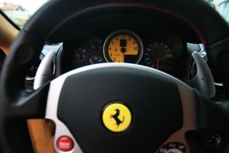 Hãy giàu có để đi Ferrari! - 6