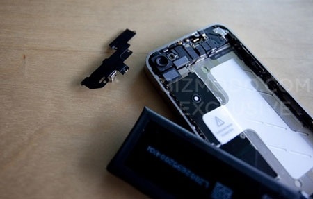 “Mổ xẻ” iPhone thế hệ mới của Apple - 6