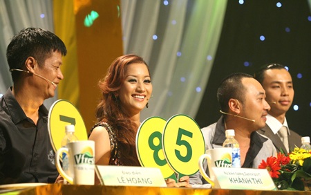 Khánh Thi: “Tôi không ăn thua với Chí Anh” - 2