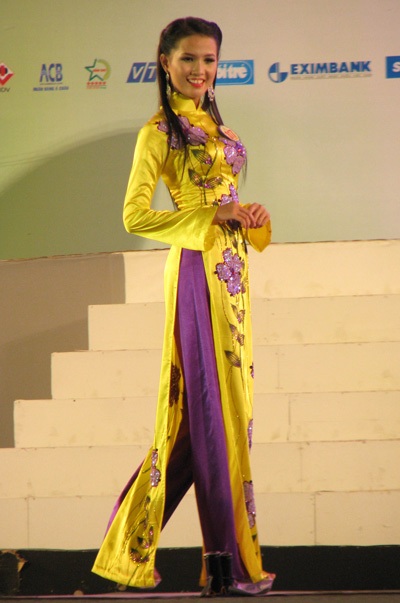 Người đẹp Tiền Giang đoạt giải “Duyên dáng miệt vườn” - 7