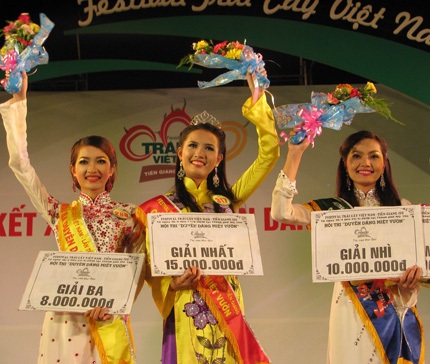 Người đẹp Tiền Giang đoạt giải “Duyên dáng miệt vườn” - 8