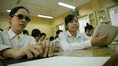 Ba nữ sinh khiếm thị viết nên chuyện cổ tích - 2