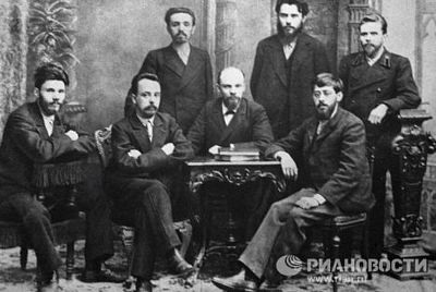 Cuộc đời Lenin qua ảnh - 4 Cuộc đời Lenin qua ảnh - 4