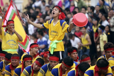 Khéo léo, quyết liệt chống chèo ở làng Đăm - 1 Khéo léo, quyết liệt chống chèo ở làng Đăm - 1
