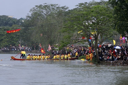 Khéo léo, quyết liệt chống chèo ở làng Đăm - 12 Khéo léo, quyết liệt chống chèo ở làng Đăm - 12