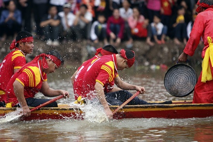Khéo léo, quyết liệt chống chèo ở làng Đăm - 13 Khéo léo, quyết liệt chống chèo ở làng Đăm - 13