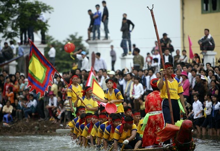 Khéo léo, quyết liệt chống chèo ở làng Đăm - 3 Khéo léo, quyết liệt chống chèo ở làng Đăm - 3