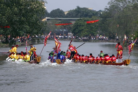 Khéo léo, quyết liệt chống chèo ở làng Đăm - 4 Khéo léo, quyết liệt chống chèo ở làng Đăm - 4