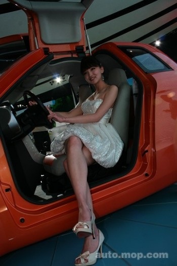 Rộn ràng mẫu nữ Triển lãm ô tô Bắc Kinh - 5