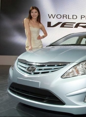 Rộn ràng mẫu nữ Triển lãm ô tô Bắc Kinh - 6