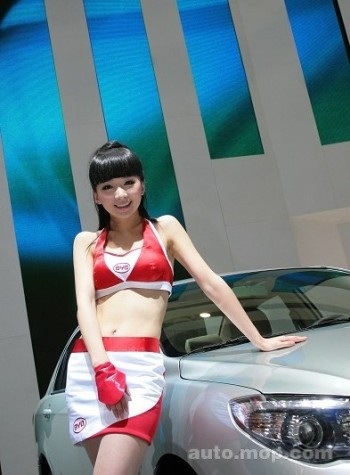 Rộn ràng mẫu nữ Triển lãm ô tô Bắc Kinh - 17