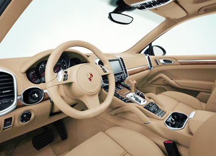 Cayenne thế hệ mới chuẩn bị có mặt tại Việt Nam - 5 Cayenne thế hệ mới chuẩn bị có mặt tại Việt Nam - 5