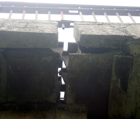 “Run bần bật” khi qua cầu Đuống - 13