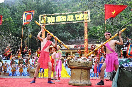 Tưng bừng Lễ hội tưởng nhớ Mai An Tiêm - 6 Tưng bừng Lễ hội tưởng nhớ Mai An Tiêm - 6