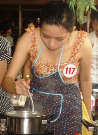 Thí sinh Duyên dáng Ngoại thương thi tài nội trợ - 3