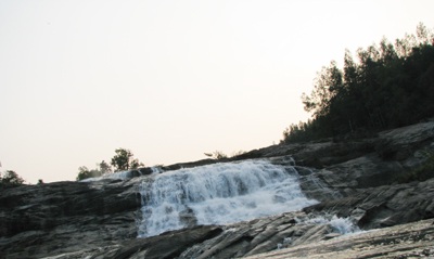 Vẻ đẹp hoang sơ của thác Sao Va - 2