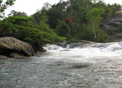 Vẻ đẹp hoang sơ của thác Sao Va - 7