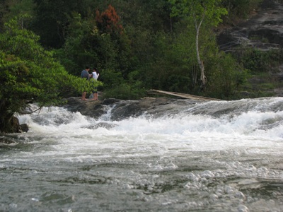 Vẻ đẹp hoang sơ của thác Sao Va - 8