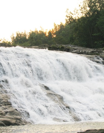 Vẻ đẹp hoang sơ của thác Sao Va - 9