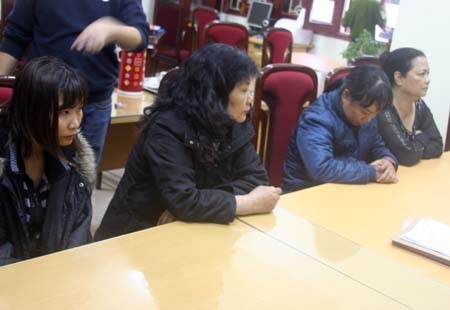 Bắt nhóm “nữ quái” chế hạnh nhân thành “thần dược” - 1