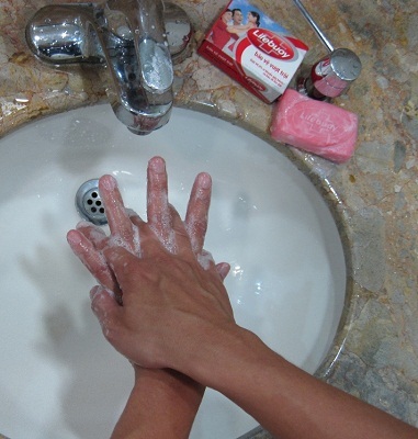 Rửa tay với xà phòng và ăn uống sạch để phòng ngừa dịch bệnh tả - 4 Rửa tay với xà phòng và ăn uống sạch để phòng ngừa dịch bệnh tả - 4