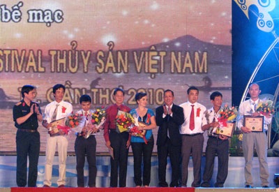 Bế mạc Festival Thủy sản Việt Nam lần I-2010 - 1 Bế mạc Festival Thủy sản Việt Nam lần I-2010 - 1