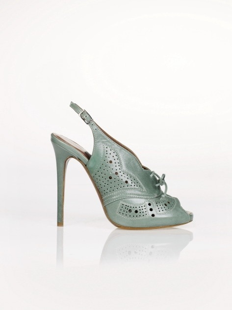 BST giày dép của Tabith Simmons - 1