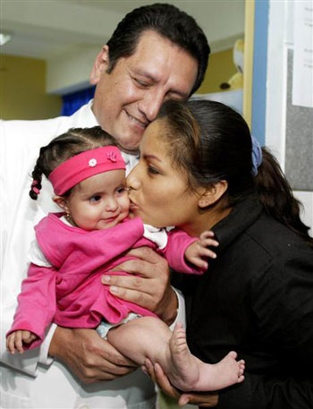 Gặp lại cô bé "nàng tiên cá" ở Peru - 6