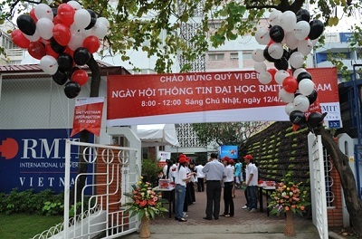 Đại học quốc tế RMIT Việt Nam mở cửa đón khách tham quan tại “Ngày hội thông tin 2010” - 1