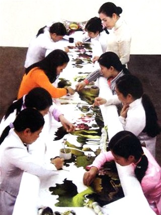 Ra mắt bức tranh thêu khổng lồ mừng Thủ đô nghìn năm tuổi - 2