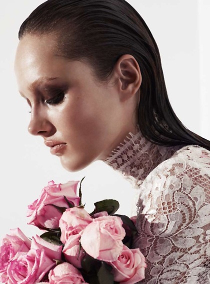 Karmen Pedaru khoe dáng gợi cảm - 9 Karmen Pedaru khoe dáng gợi cảm - 9