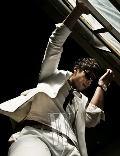 Bi (Rain) nam tính trên tạp chí W - 2