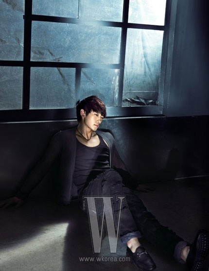 Bi (Rain) nam tính trên tạp chí W - 4